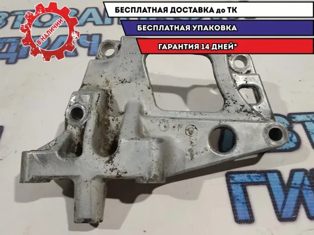 Кронштейн двигателя правый Nissan X-Trail 11231AU400