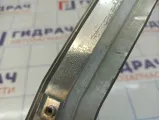 Накладка решетки радиатора Nissan Almera Classic (B10)