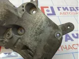 Кронштейн генератора Nissan Almera (G15) 68830-0724R.