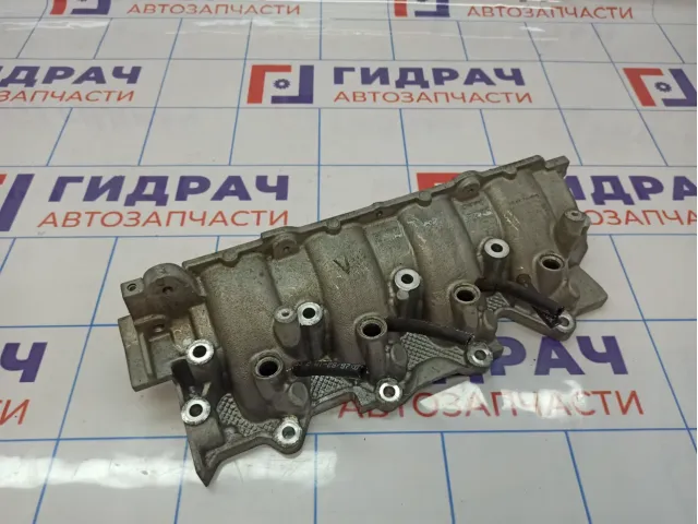 Коллектор впускной Nissan Almera (G15) 14003-00Q0J. Отверстия под газ.