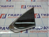 Стекло кузовное глухое правое Nissan Almera (G15) 83300-EW000.