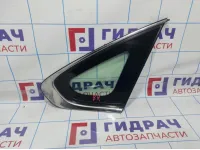 Стекло кузовное глухое правое Nissan Almera (G15) 83300-EW000