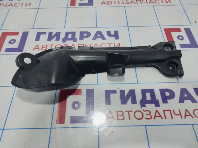 Пыльник Nissan Almera (G15) 63838-4AA0A