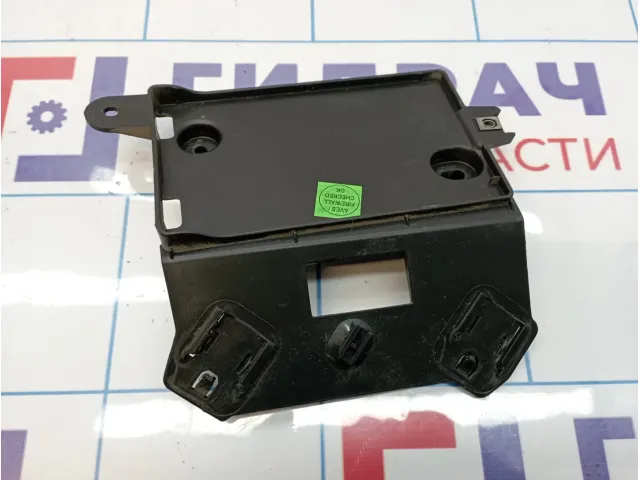 Кронштейн блока комфорта Nissan Almera (G15) 8200781882