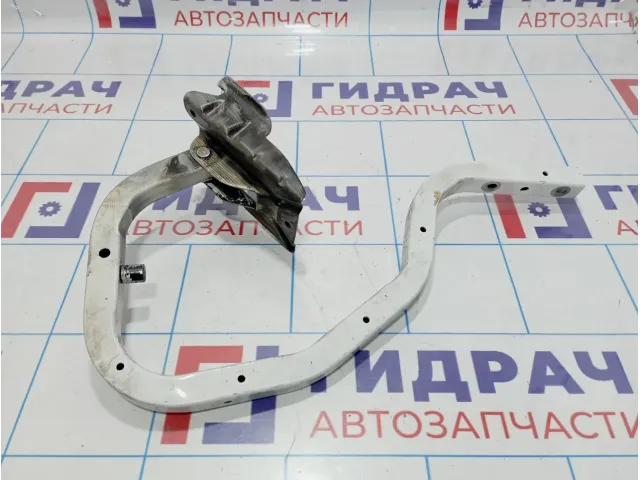 Петля крышки багажника правая Nissan Almera (G15) 84400-EW000