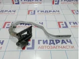 Петля крышки багажника правая Nissan Almera (G15) 84400-EW000