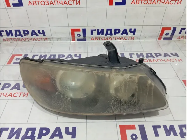 Фара правая Nissan Almera 26010BN665