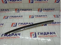 Молдинг лобового стекла правый Nissan Almera 72760BM400