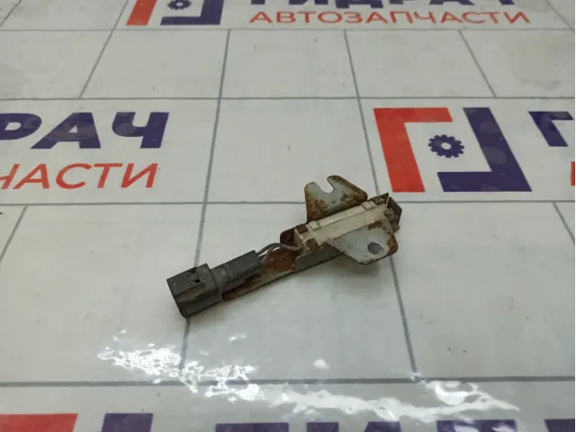 Антенна Nissan Almera