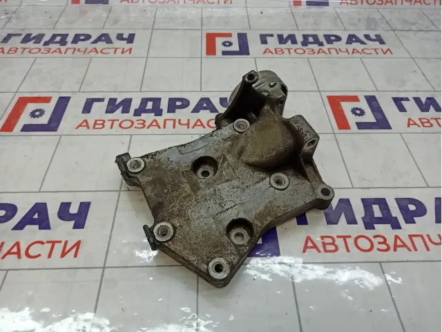 Кронштейн генератора Nissan Almera 11910BM700