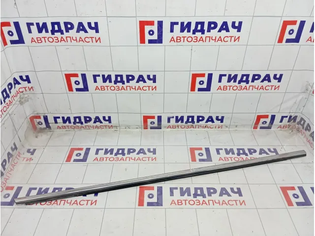 Накладка стекла переднего правого Nissan Almera 80820EW000