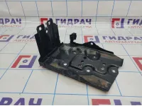 Крепление АКБ Nissan Almera Classic (B10) 64860-95F0A.