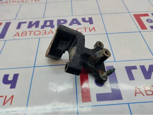 Кронштейн двигателя правый Nissan Almera Classic (B10) 11231-95F0A.