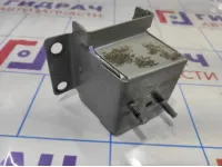 Кронштейн усилителя заднего бампера правый Nissan Almera Classic (B10) 85210-95F0B.