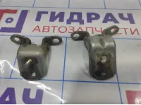 Петли двери задней правой Nissan Almera Classic (B10) . Комплект.