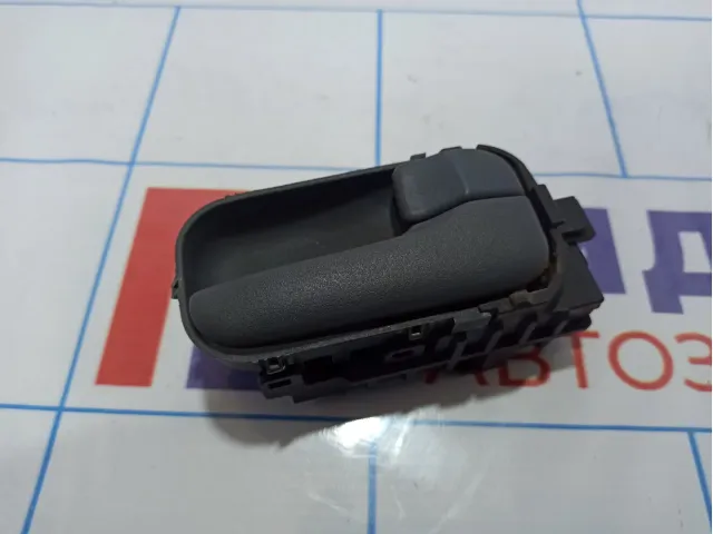 Ручка двери внутренняя правая Nissan Almera Classic (B10) 80670-95F0G.