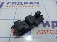 Блок управления стеклоподъемниками Nissan Almera Classic (B10) 25400-95F0A.