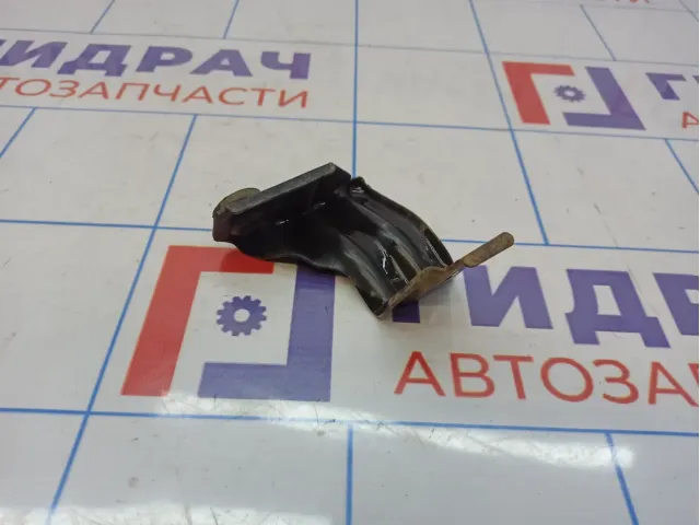 Кронштейн радиатора нижний левый Nissan Almera Classic (B10) 92112-95F0B.