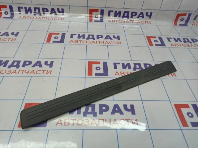 Накладка порога передняя левая внутренняя Nissan Almera Classic (B10) 74952-95F0D.