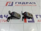 Петли двери передней левой Nissan Almera Classic (B10)