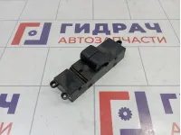Блок управления стеклоподъемниками Nissan Almera Classic (B10) 25400-95F0B