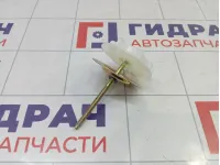 Болт крепления запасного колеса Nissan Almera Classic (B10) 74810-95F0B