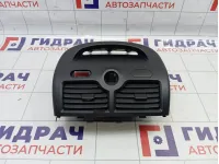 Дефлектор воздушный центральный Nissan Almera Classic (B10) 68250-95F0E