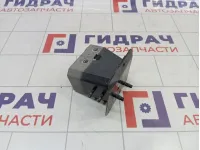 Кронштейн усилителя переднего бампера правый Nissan Almera Classic (B10) 62095-95F0B