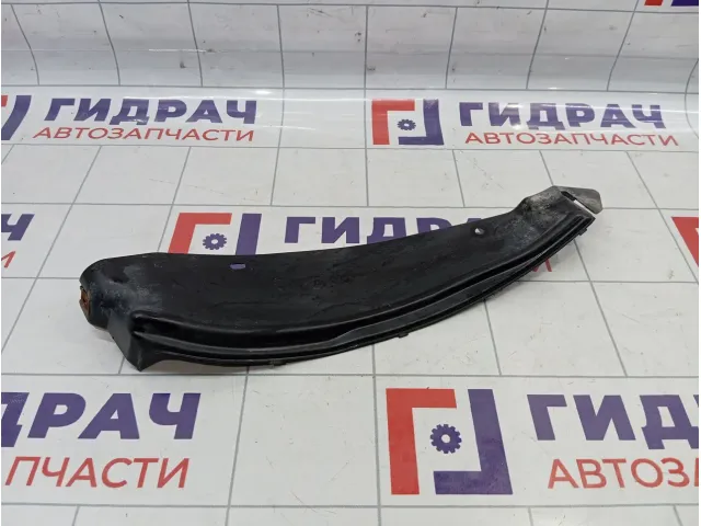 Пыльник заднего бампера левый Nissan Almera Classic (B10) 8727131700