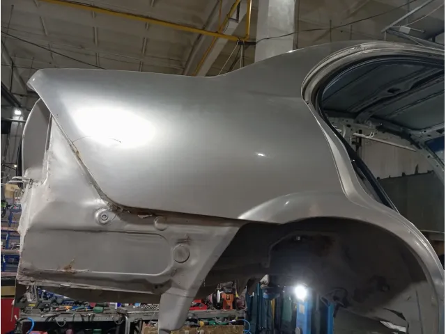 Крыло заднее правое Nissan Almera Classic