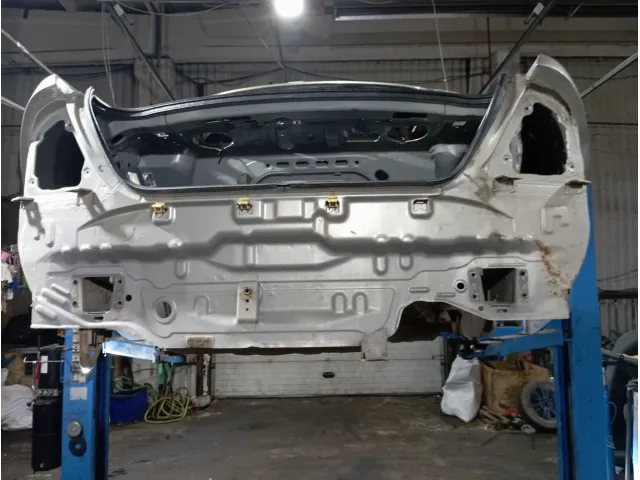 Панель задняя Nissan Almera Classic