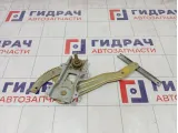Стеклоподъемник механический задний левый Nissan Almera Classic 8272195F0A