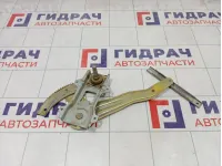 Стеклоподъемник механический задний левый Nissan Almera Classic 8272195F0A