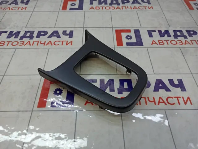 Накладка консоли Nissan Almera Classic 8216031700
