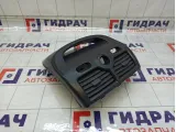Дефлектор воздушный центральный Nissan Almera Classic 6825095F0B