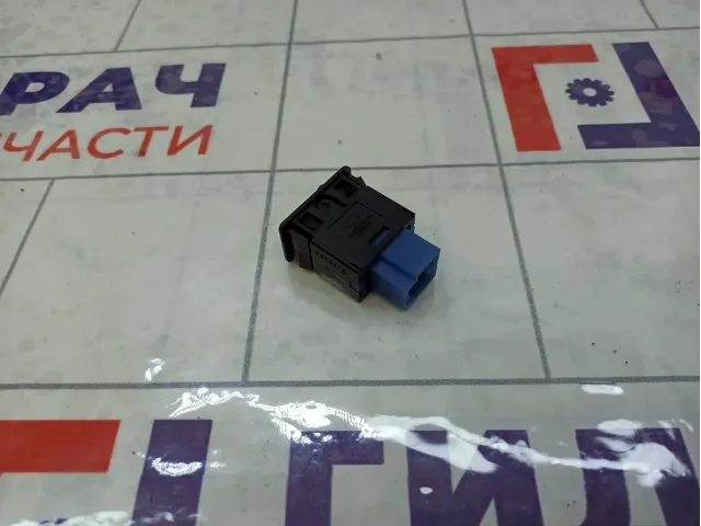 Кнопка обогрева сидений левая Nissan Almera Classic 2550095F0A