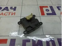 Моторчик заслонки отопителя (печки) Nissan Almera Classic 3C27030850