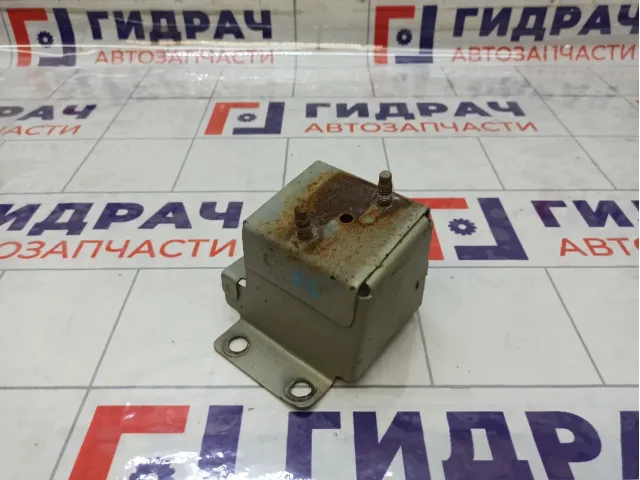 Кронштейн усилителя заднего бампера правый Nissan Almera Classic 8521095F0B