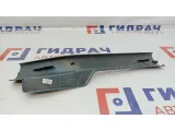 Накладка порога внутренняя задняя правая Nissan Almera Classic 76953-95F0D. Царапины.