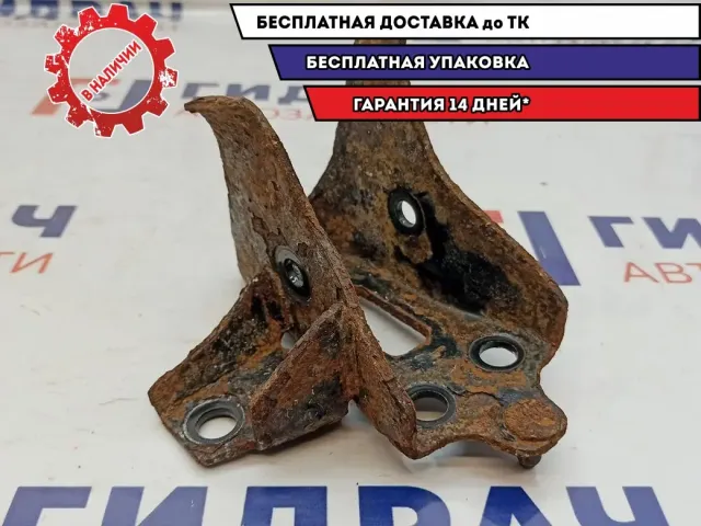 Кронштейн задней балки правый Nissan Almera Classic .