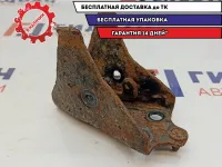 Кронштейн задней балки левый Nissan Almera Classic .