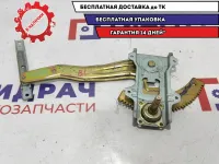 Стеклоподъемник задний левый Nissan Almera Classic 82721-95F0A. Механический.