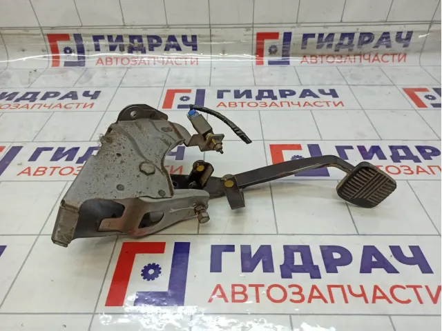Педаль сцепления Nissan Almera Classic 4654095F0A