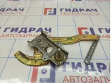 Стеклоподъемник механический задний правый Nissan Almera Classic (B10) 82720-95F0A