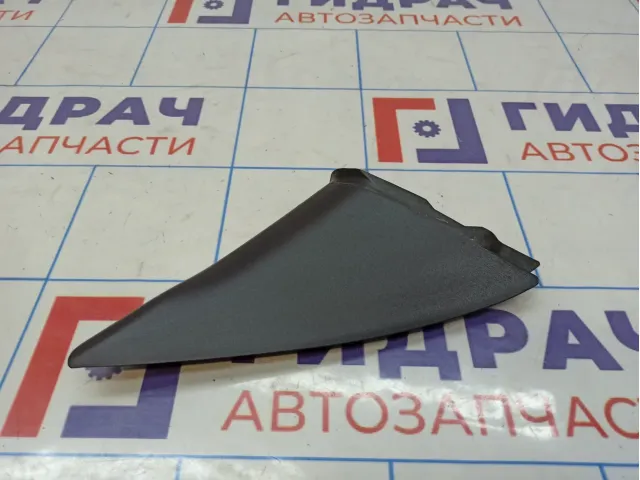 Крышка зеркала внутренняя правая Nissan Almera Classic (B10) 77240-31000