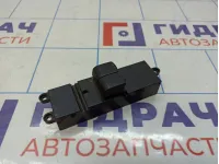 Блок управления стеклоподъемниками Nissan Almera Classic (B10) 25400-95F0B