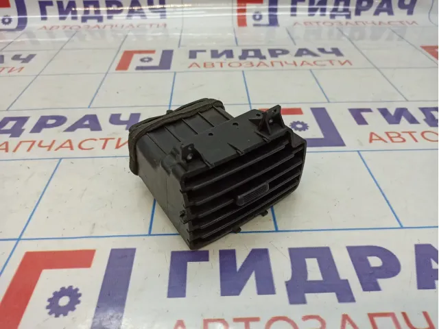 Дефлектор воздушный левый Nissan Almera Classic (B10) 97410-31700