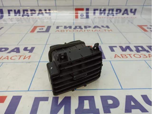 Дефлектор воздушный правый Nissan Almera Classic (B10) 97440-31700