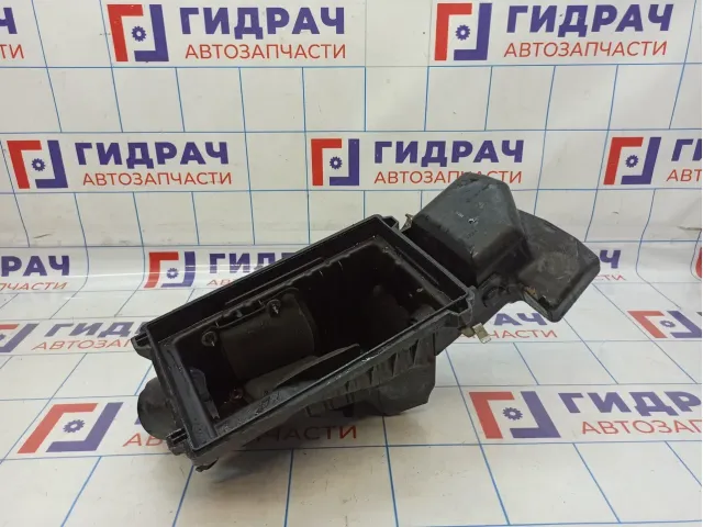 Корпус воздушного фильтра Nissan Almera Classic (B10) 16528-95F0B