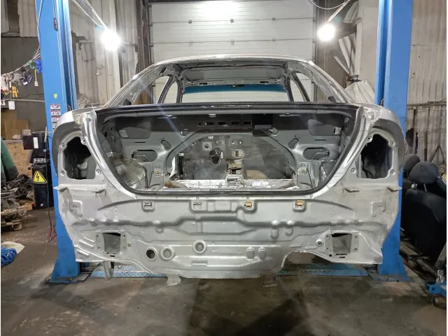 Панель задняя Nissan Almera Classic (B10)